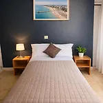 Dinkli Hotel