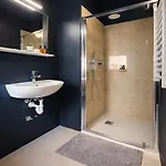 Hotel Dinkli 3*