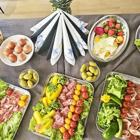 Dinkli Ξενοδοχείο