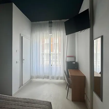 Ξενοδοχείο Dinkli 3*